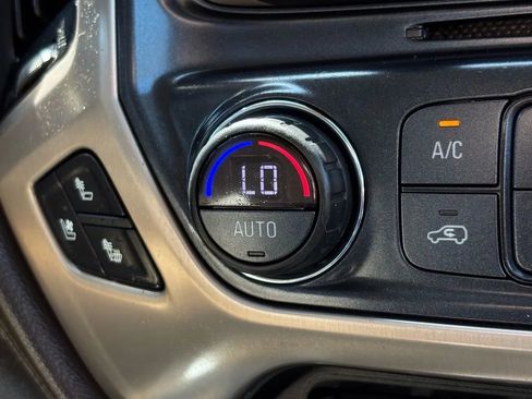 Used 2018 GMC Sierra 2500 Denali w/ Duramax Plus Package AWD/4WD image 40