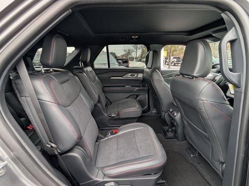 New 2026 Ford Explorer ST w/ Sun And Sound Package image 8