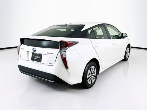 Used 2016 Toyota Prius Two image 9