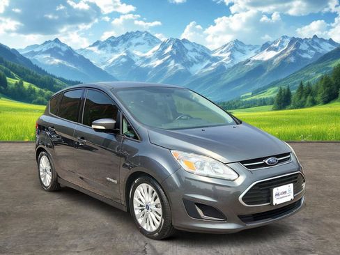 Used 2017 Ford C-MAX SE w/ Cold Weather Package FWD image 1