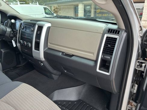 Used 2012 RAM 1500 Classic SLT RWD image 38
