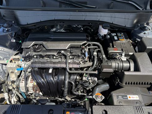 Certified 2025 Hyundai Kona SE FWD image 20