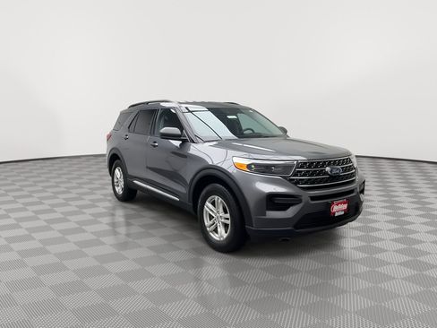 Used 2022 Ford Explorer XLT AWD/4WD image 33