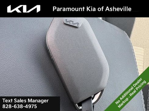 New 2026 Kia Sorento LX FWD image 28