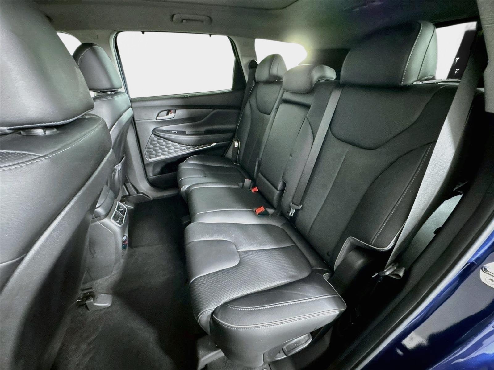 Used 2023 Hyundai Santa Fe Limited w/ Cargo Package AWD/4WD image 24