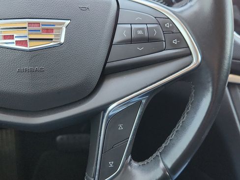 Used 2019 Cadillac XT5 Luxury image 17
