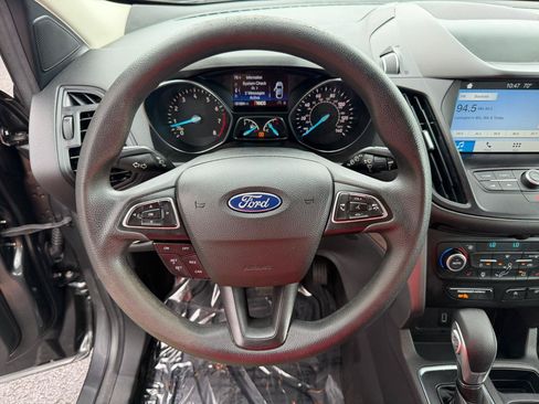 Used 2019 Ford Escape SE FWD image 25