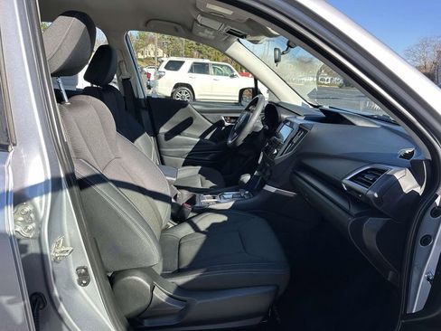 Used 2021 Subaru Forester image 11