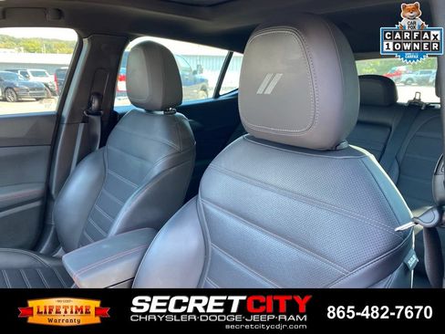 Used 2024 Dodge Hornet R/T Plus w/ R/T Blacktop Package AWD/4WD image 11