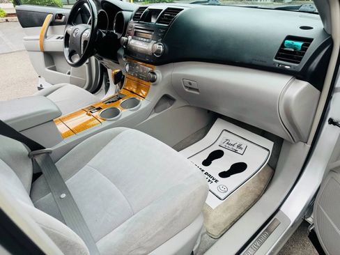 Used 2008 Toyota Highlander Hybrid image 12