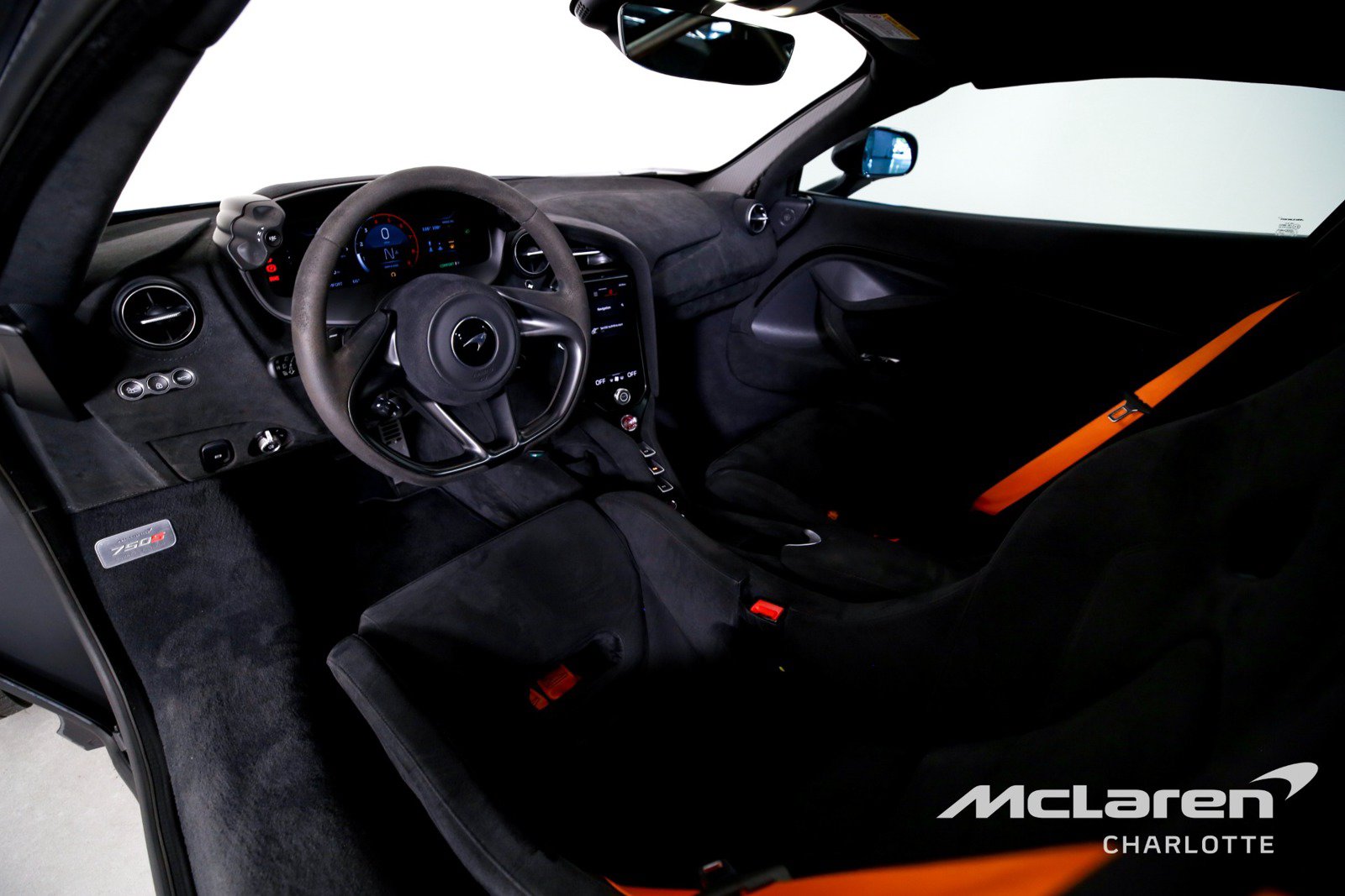 Used 2024 McLaren 750S RWD image 13