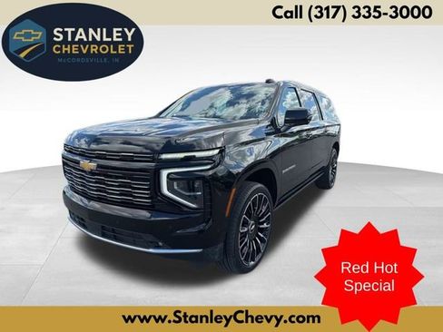 Used 2025 Chevrolet Suburban High Country AWD/4WD image 1