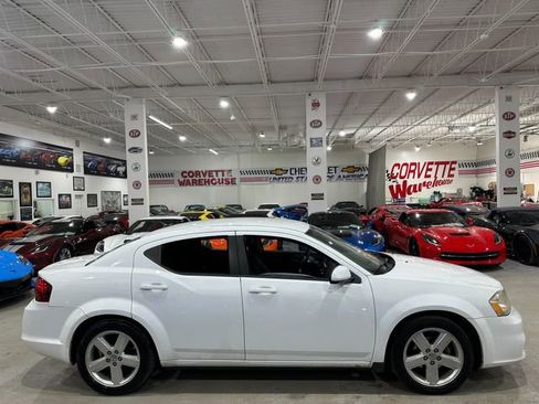 Used 2013 Dodge Avenger SXT image 5