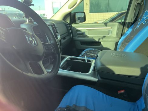 Used 2017 RAM 1500 Classic SLT image 25