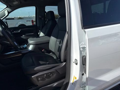 Used 2025 GMC Sierra 1500 Elevation w/ Elevation Premium Package AWD/4WD image 14