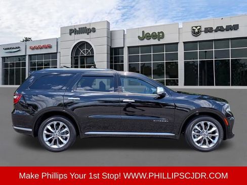 Certified 2023 Dodge Durango Citadel RWD image 2