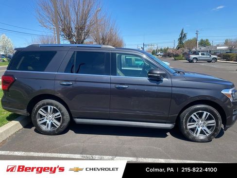 Used 2024 Ford Expedition Limited AWD/4WD image 5