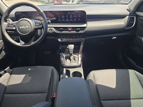 New 2026 Kia Seltos EX FWD image 12