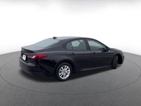 Used 2025 Toyota Camry LE image 15