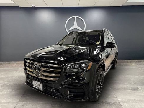 Certified 2024 Mercedes-Benz GLS 450 4MATIC image 3