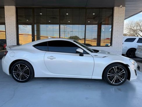 Used 2013 Scion FR-S image 3