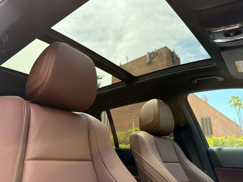 New 2026 Mercedes-Benz GLS 450 4MATIC image 16