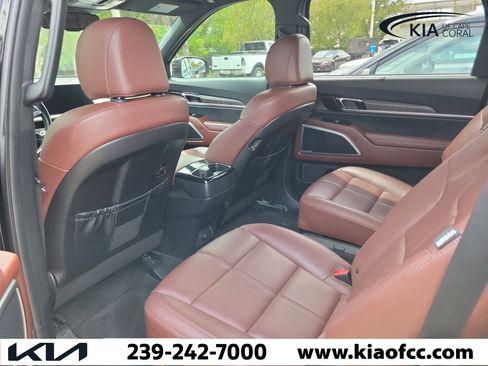 Used 2024 Kia Telluride EX w/ EX Captain's Chair Package image 6