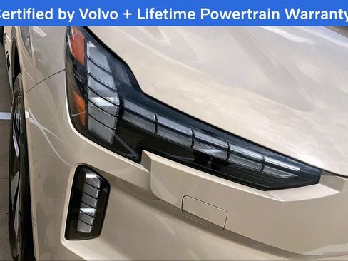 Certified 2025 Volvo EX90 Plus AWD/4WD image 39
