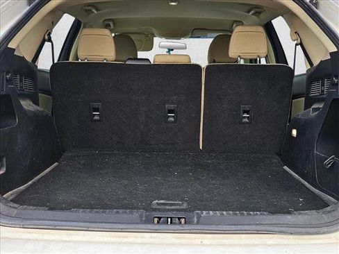 Used 2018 Ford Edge SE image 13