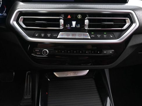 Used 2024 BMW X3 xDrive30i AWD/4WD image 43