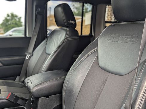 Used 2018 Jeep Wrangler Unlimited Sport AWD/4WD image 28