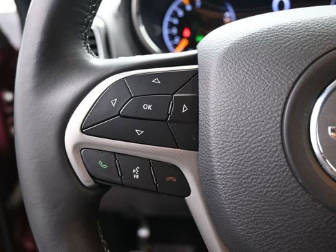 Used 2019 Jeep Grand Cherokee Overland image 23