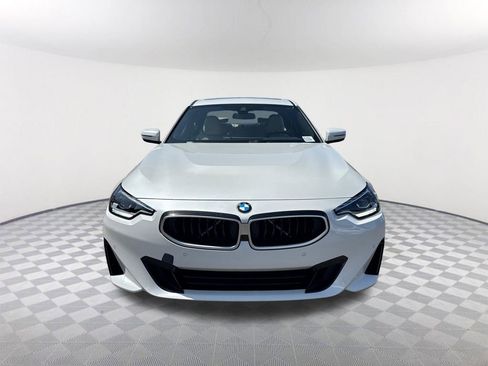 Used 2025 BMW 230i Coupe w/ Convenience Package RWD image 2