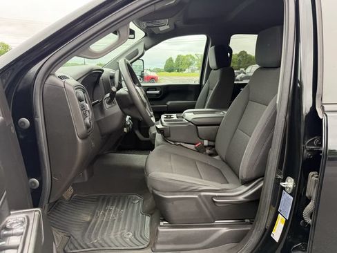 Used 2021 Chevrolet Silverado 2500 Custom w/ Custom Value Package AWD/4WD image 9