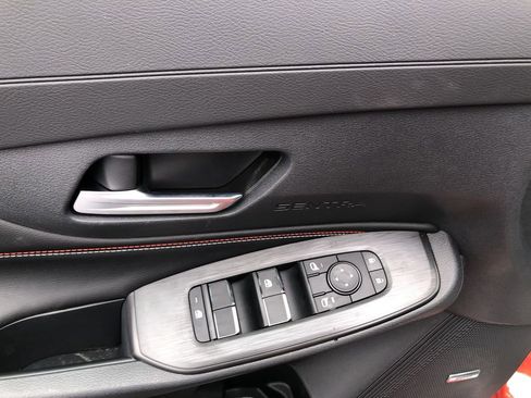 New 2026 Nissan Sentra SR w/ SR Premium Package FWD image 21