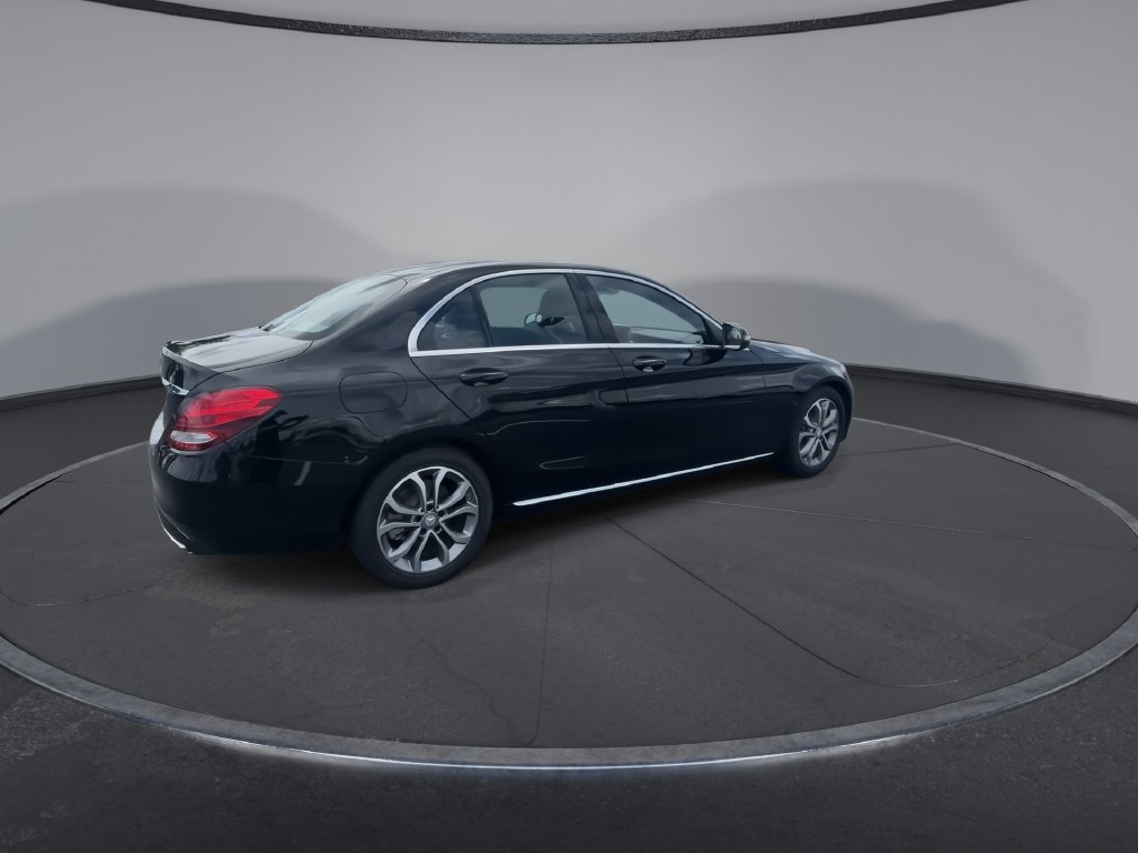 Used 2017 Mercedes-Benz C 300 Sedan image 9