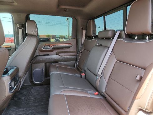 Used 2023 GMC Sierra 1500 Denali image 7