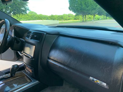 Used 2006 Cadillac XLR V image 20