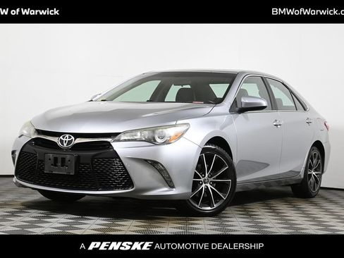 Used 2016 Toyota Camry XSE w/ Moonroof Package FWD image 1