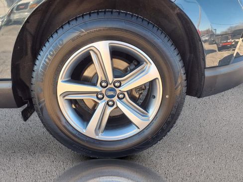 Used 2019 Ford Edge SEL w/ Equipment Group 201A image 38