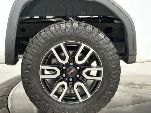 Used 2025 GMC Sierra 1500 AT4 w/ AT4 Premium Package image 37