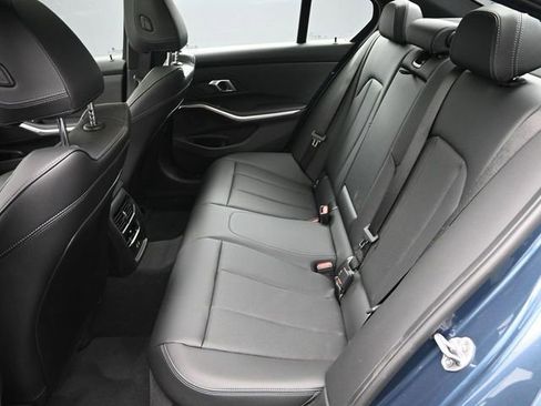Used 2025 BMW 330i Sedan image 16