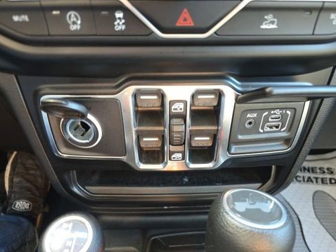 Certified 2021 Jeep Wrangler Unlimited Sport image 22