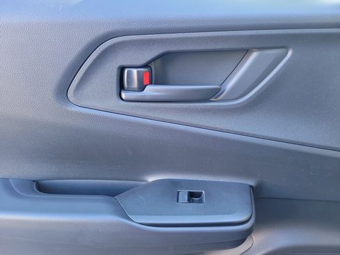 New 2026 Toyota Prius Plug-In Hybrid image 12