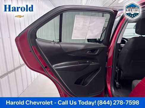 Used 2019 Chevrolet Equinox LT w/ Driver Convenience Package FWD image 12