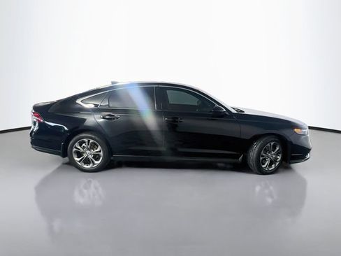 Used 2023 Honda Accord EX image 9