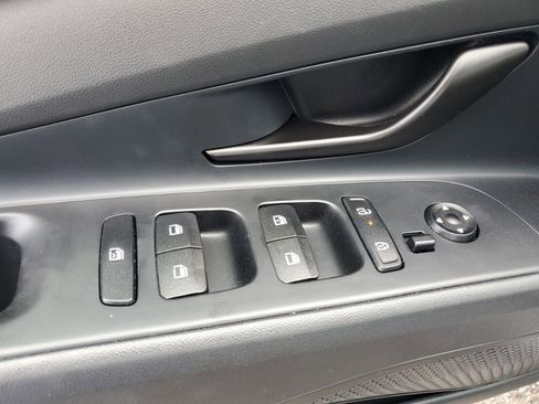 Certified 2025 Hyundai Elantra Sport FWD image 31
