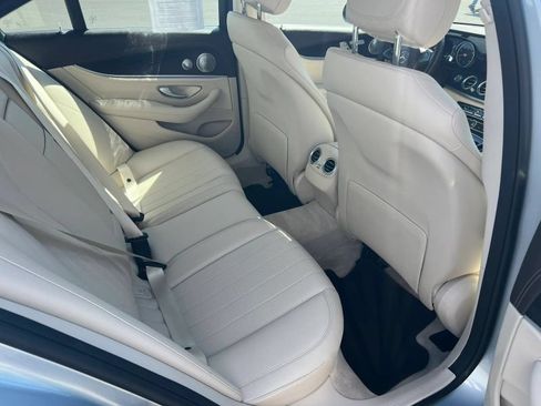 Used 2017 Mercedes-Benz E 300 4MATIC image 10