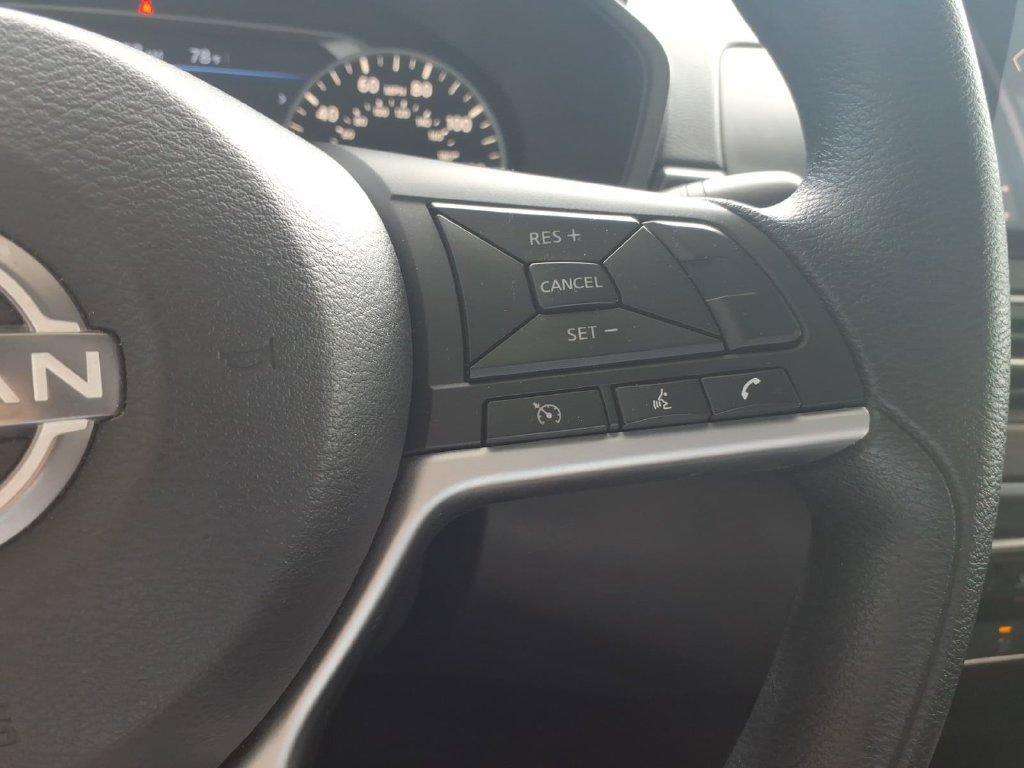 Used 2024 Nissan Altima 2.5 SV FWD image 27