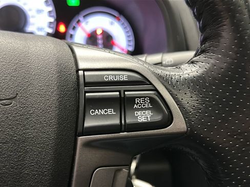 Used 2014 Honda Pilot Touring image 31